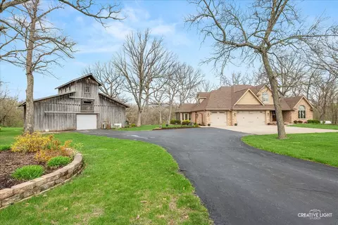 Exterior - 10045 N Bell Rd, Minooka, IL 60447 photo 2 of 11