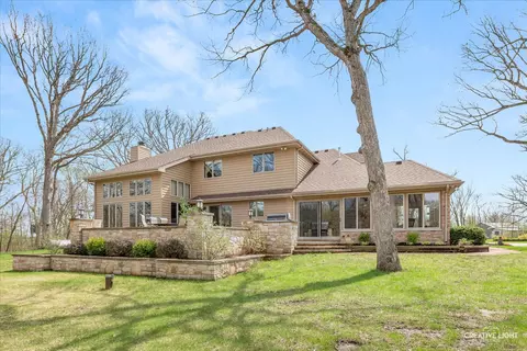 Exterior - 10045 N Bell Rd, Minooka, IL 60447 photo 7 of 11