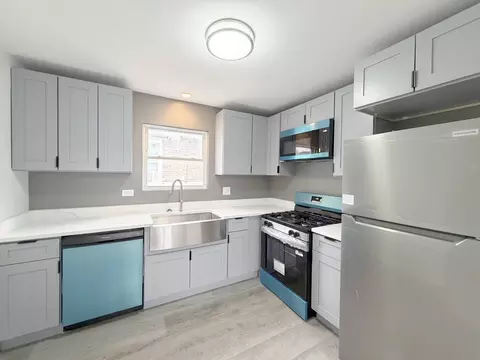 Kitchen - 11361 S Racine Ave, Chicago, IL 60643 photo 2 of 2