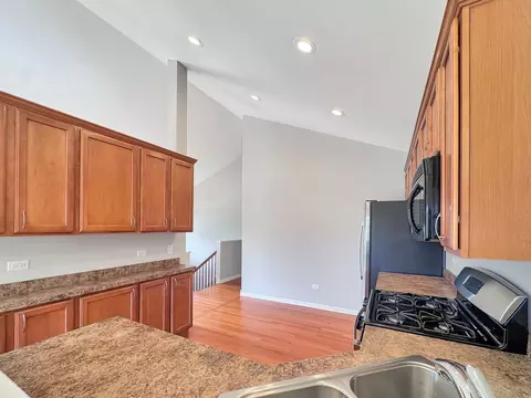 Kitchen - 3381 Cameron Dr, Elgin, IL 60124 photo 4 of 4