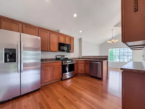 Kitchen - 3381 Cameron Dr, Elgin, IL 60124 photo 2 of 4