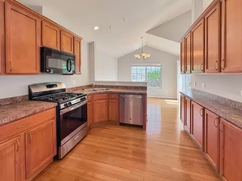 Kitchen - 3381 Cameron Dr, Elgin, IL 60124 photo 3 of 4