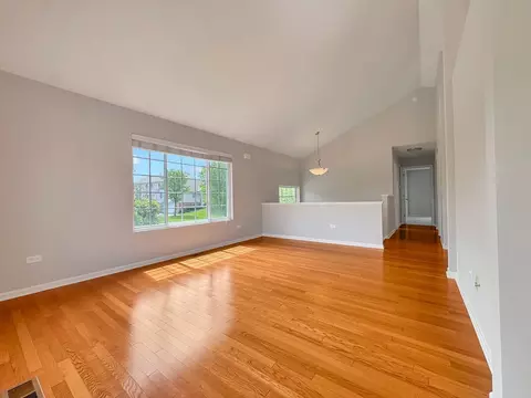 Living - 3381 Cameron Dr, Elgin, IL 60124 photo 3 of 3