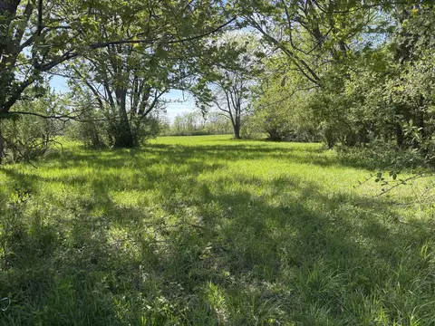 650 Lake Wildwood Dr, Varna, IL 61375