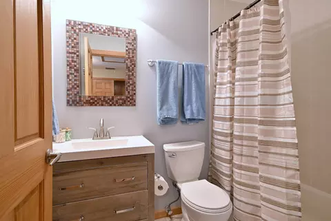 Bath - 1495 E Algonquin Rd, Des Plaines, IL 60016 photo 3 of 6