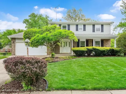 1903 Cheshire Ln, Wheaton, IL 60189