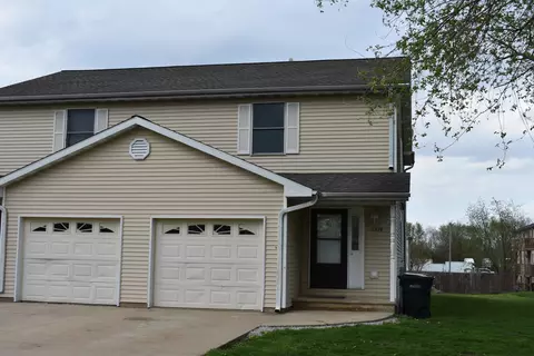 2520 E Clark St, Diamond, IL 60416