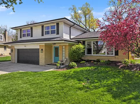612 Glenn Ct, Schaumburg, IL 60193