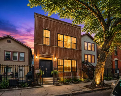 1610 W Ohio St, Chicago, IL 60622