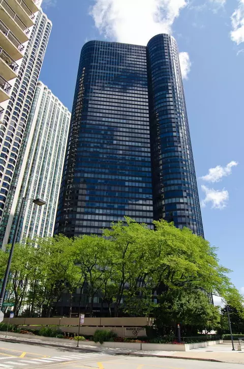 155 N Harbor Dr #2201, Chicago, IL 60601