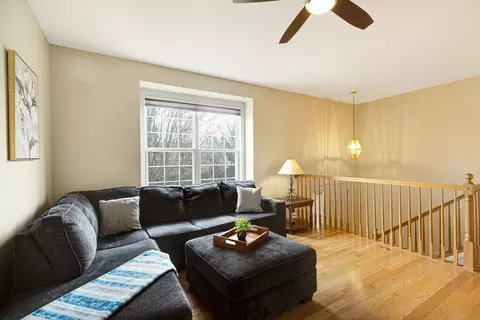 Living - 674 Lambert Ln, Bartlett, IL 60103 photo 2 of 3