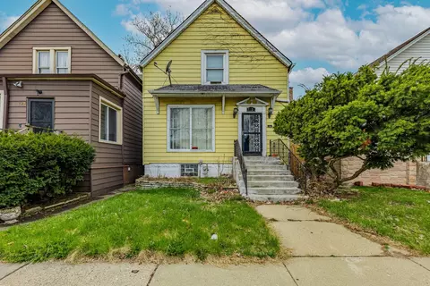 7526 S Merrill Ave, Chicago, IL 60649