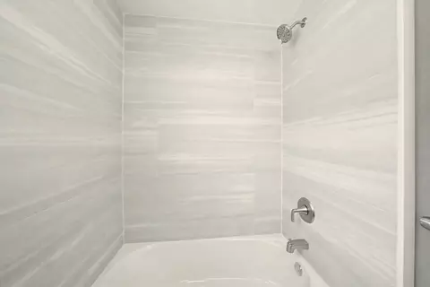 Bath - Undisclosed, Chicago, IL 60628 photo 2 of 4