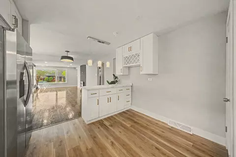 Entry Way - Undisclosed, Chicago, IL 60628 photo 1 of 1