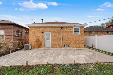 Exterior - Undisclosed, Chicago, IL 60628 photo 7 of 8