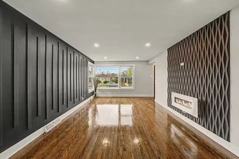 Living - Undisclosed, Chicago, IL 60628 photo 6 of 6
