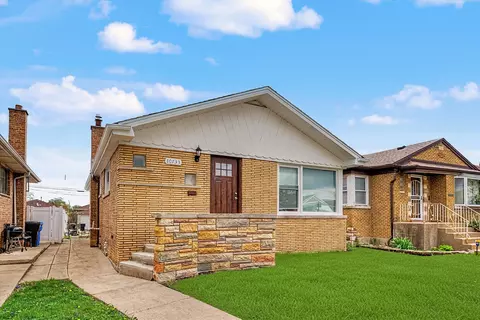 Exterior - Undisclosed, Chicago, IL 60628 photo 4 of 8