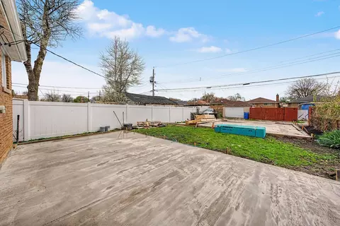 Exterior - Undisclosed, Chicago, IL 60628 photo 5 of 8