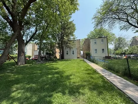 Exterior - 1504 Pitner Ave, Evanston, IL 60201 photo 4 of 4