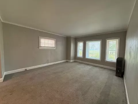 Living - 1504 Pitner Ave, Evanston, IL 60201 photo 1 of 9
