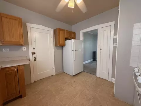Kitchen - 1504 Pitner Ave, Evanston, IL 60201 photo 2 of 4