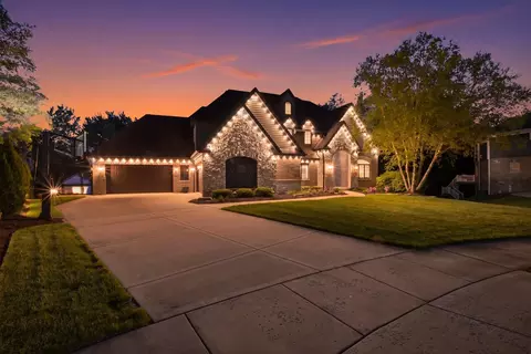 Exterior - 12023 Ashbrook Ln, Mokena, IL 60448 photo 12 of 20