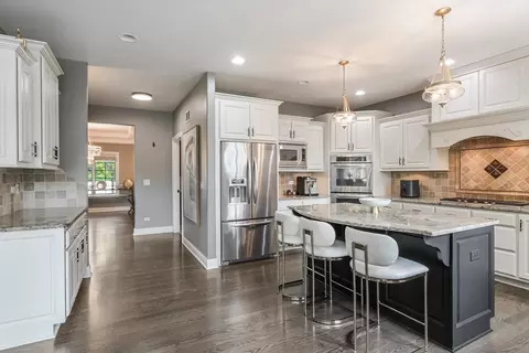 Kitchen - 12023 Ashbrook Ln, Mokena, IL 60448 photo 3 of 6