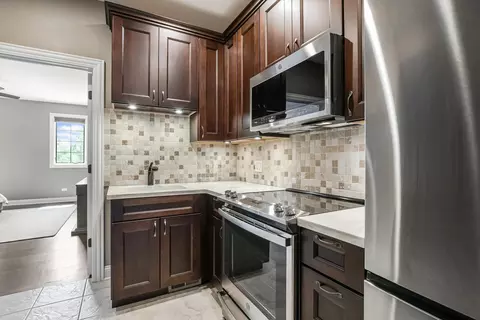 Kitchen - 12023 Ashbrook Ln, Mokena, IL 60448 photo 4 of 6