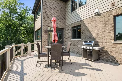 Exterior - 12023 Ashbrook Ln, Mokena, IL 60448 photo 4 of 20