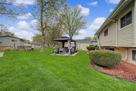 Exterior - 103 Willow St, Park Forest, IL 60466 photo 10 of 10