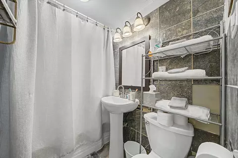 Bath - 103 Willow St, Park Forest, IL 60466 photo 1 of 2