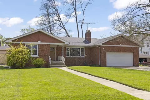 Exterior - 1412 Avery Ave, Wheaton, IL 60187 photo 2 of 4