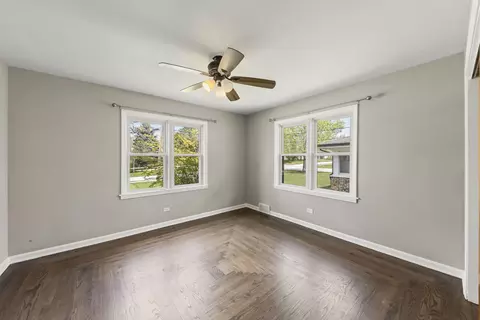 Bedroom - 1412 Avery Ave, Wheaton, IL 60187 photo 2 of 5