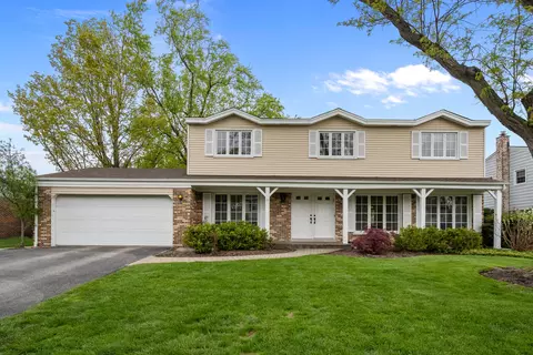 3142 Hemlock Ln, Northbrook, IL 60062