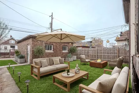 Exterior - 8137 S Loomis Blvd, Chicago, IL 60620 photo 2 of 4