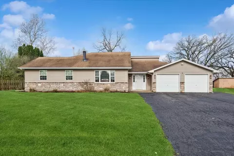 Exterior - 2 Division St, Bristol, IL 60512 photo 4 of 4