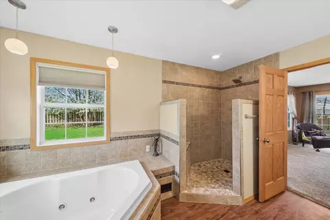 Bath - 2 Division St, Bristol, IL 60512 photo 2 of 5