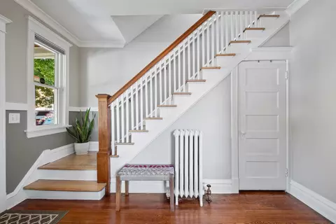 Entry Way - 934 Beloit Ave, Forest Park, IL 60130 photo 2 of 4