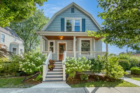 934 Beloit Ave, Forest Park, IL 60130