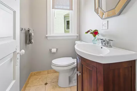 Bath - 934 Beloit Ave, Forest Park, IL 60130 photo 1 of 2