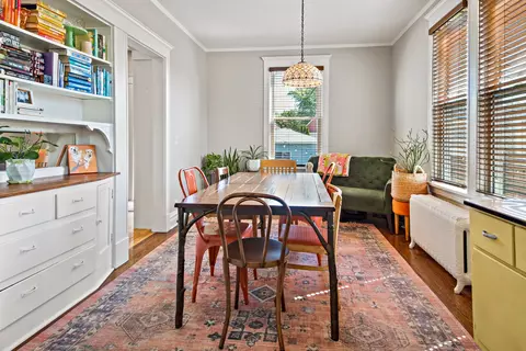Dining - 934 Beloit Ave, Forest Park, IL 60130 photo 2 of 2