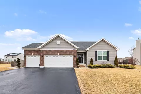 2077 Hearthstone Ave, Yorkville, IL 60560