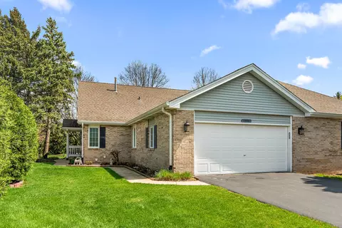 15331 Wilshire Dr, Orland Park, IL 60462