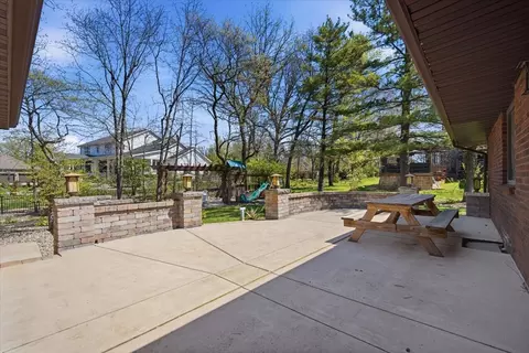 19316 Nottingham Dr, Bloomington, IL 61705 photo 35