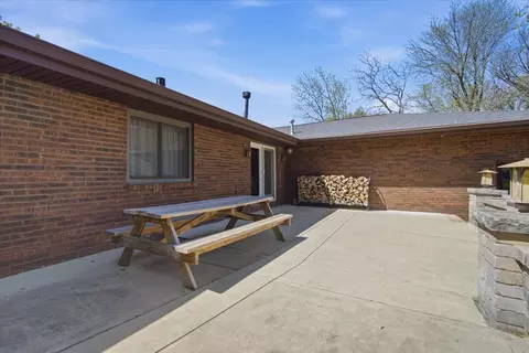 19316 Nottingham Dr, Bloomington, IL 61705 photo 36