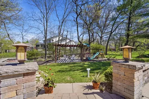 19316 Nottingham Dr, Bloomington, IL 61705 photo 37