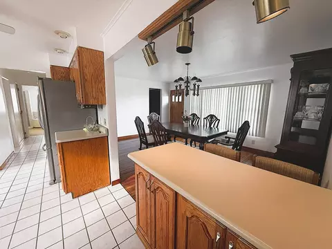 Kitchen - 609 Moss Pl, Dixon, IL 61021 photo 2 of 2