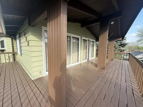 Exterior - 609 Moss Pl, Dixon, IL 61021 photo 6 of 13