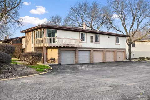 15713 Orlan Brook Dr #100, Orland Park, IL 60462