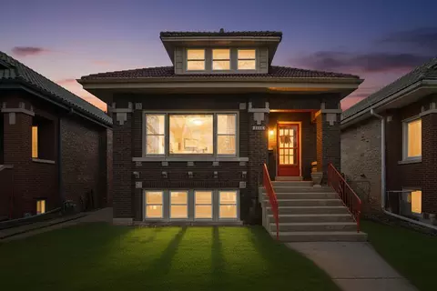 3032 Wisconsin Ave, Berwyn, IL 60402